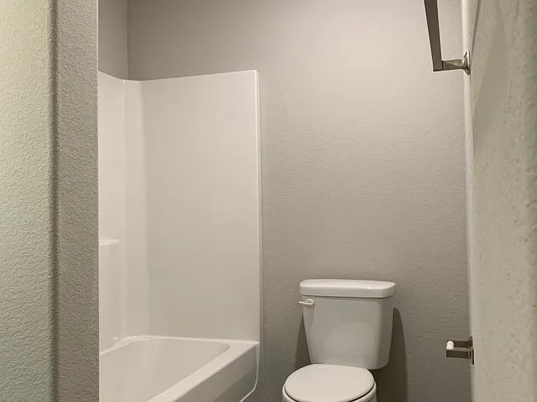 422 Red Robin St — Photo 15