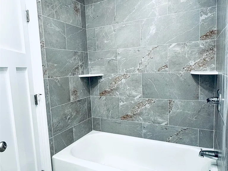 118 Parkview Ave #2 — Photo 13