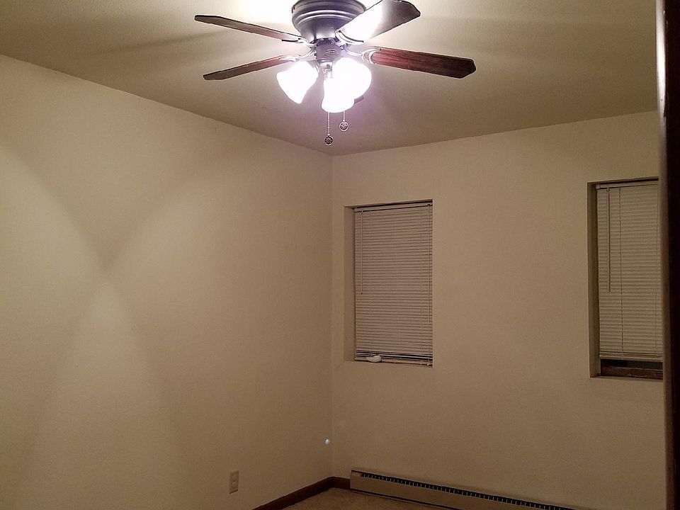 2nd image of 134 S Main St #6