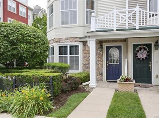 23 Harbor Pointe Dr, Haverstraw, NY