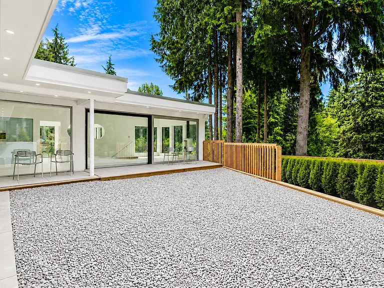 1 Highland Dr — Photo 32