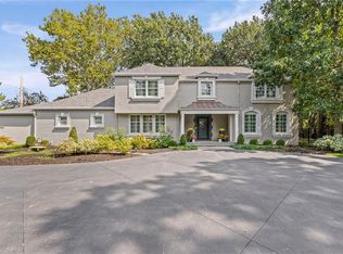 5925 State Line Rd, Kansas City, MO 64113