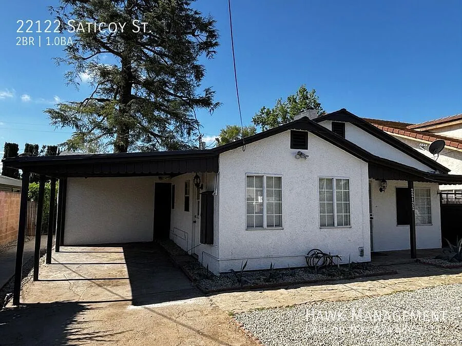 Move-in ready charmer in the heart of Canoga Park! — Photo 4