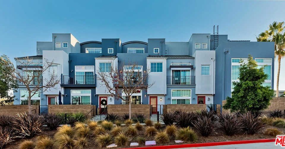 1st image of 5300 Playa Vista Dr APT 9