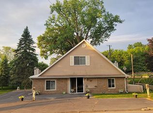 1100 Garden Rd, Milford, MI 48381