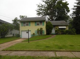 108 Kenwood Dr, Cherry Hill, NJ 08034