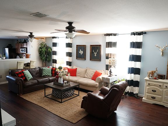4th image of 1716 Honey Creek Ln