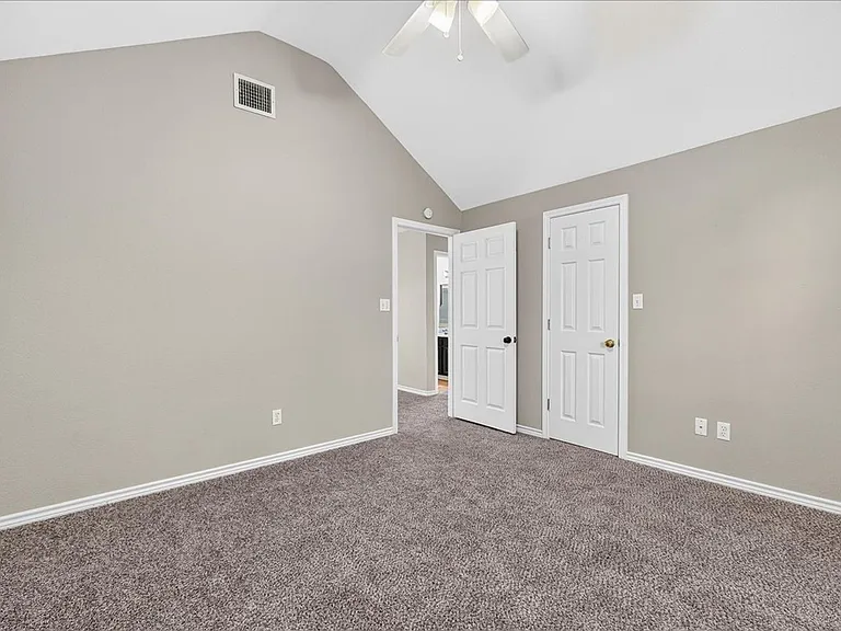 7414 Lake Micala Dr — Photo 41