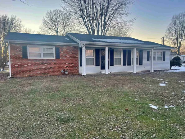 823 N Clark St, Loogootee, IN 47553
