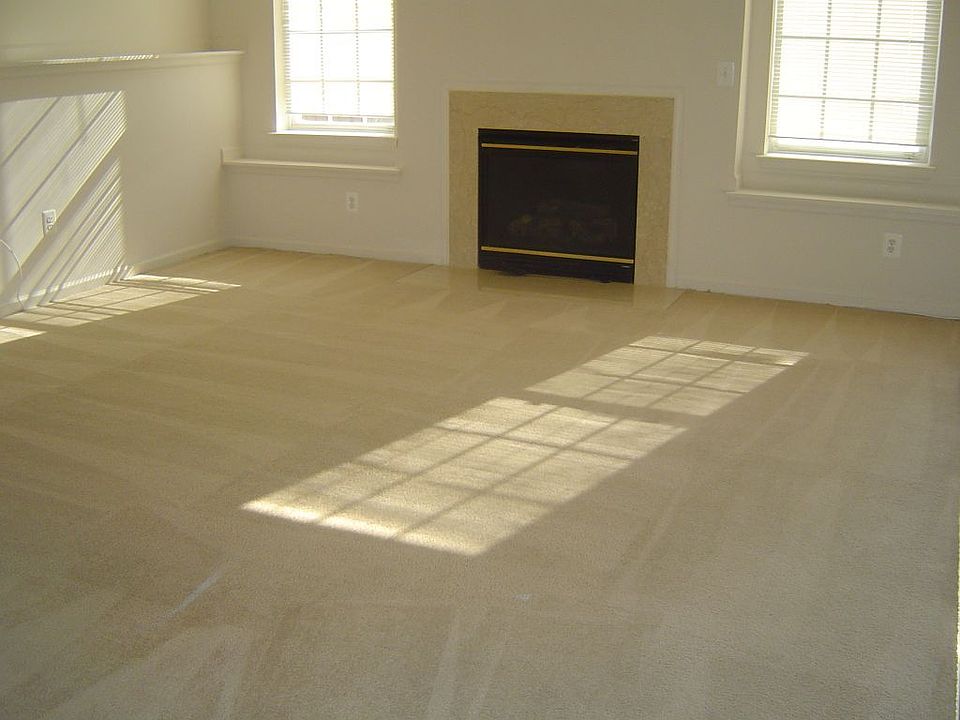 1st image of 4607 Manor Dr