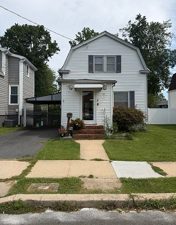 32 3rd St - Property Image