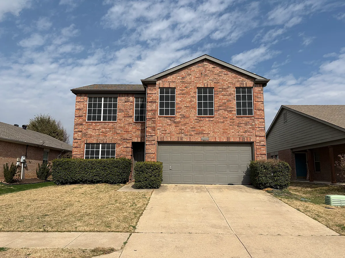 Building Photo - 9011 King Ranch Dr