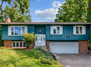 2751 Chisholm Ave, North Saint Paul, MN 55109