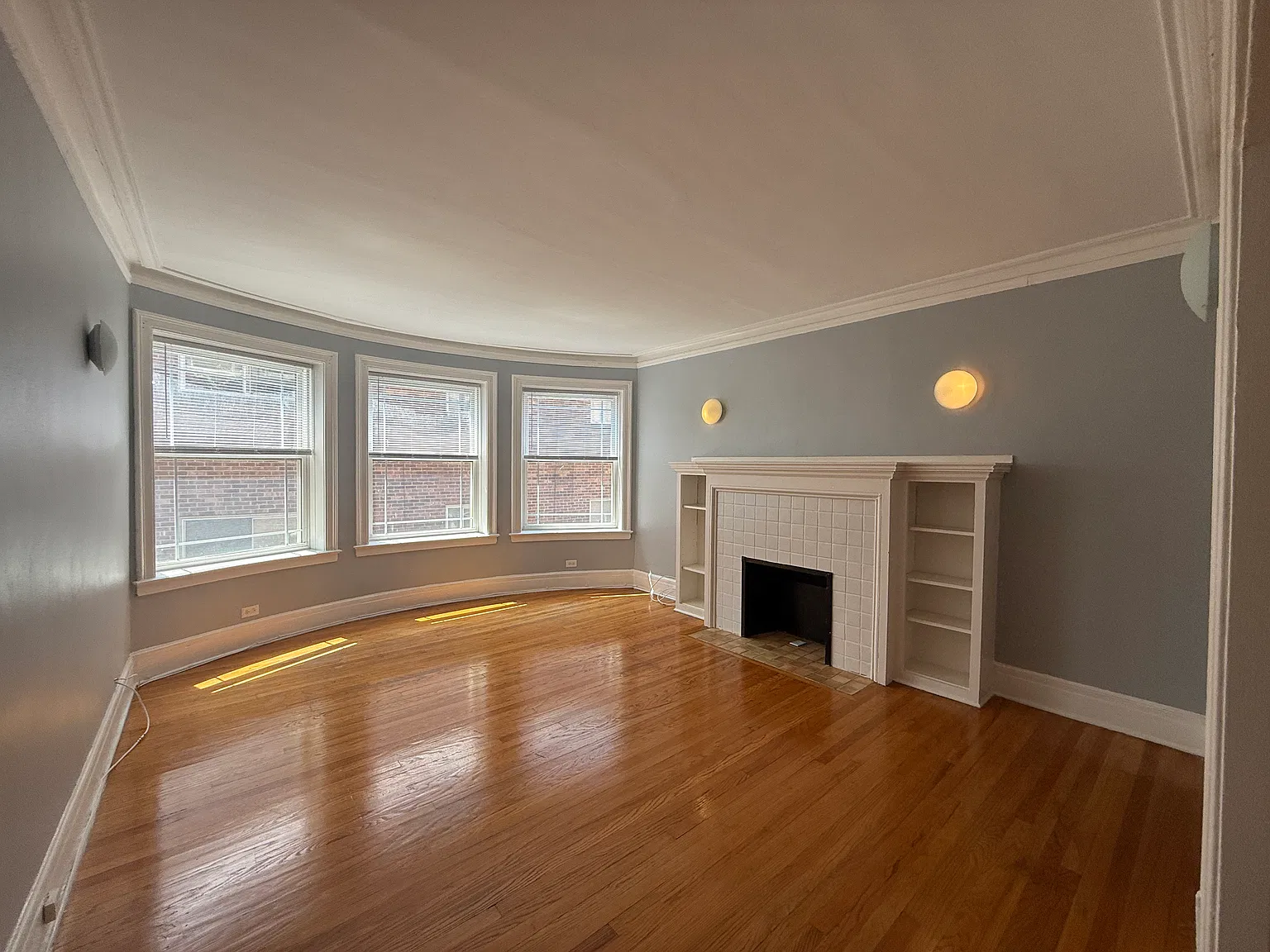 2 bed, $1,800 — Photo 2