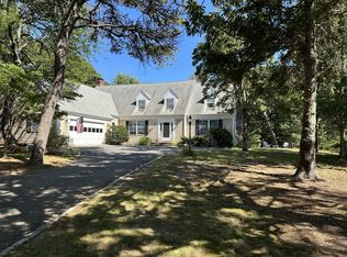 33 Farm Ln, South Dennis, MA 02660