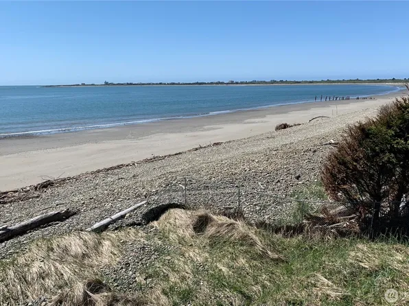 265 Marine View Drive SE, Ocean Shores, WA 98569