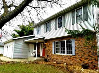 411 S Hawthorn Ave, Marshfield, WI 54449