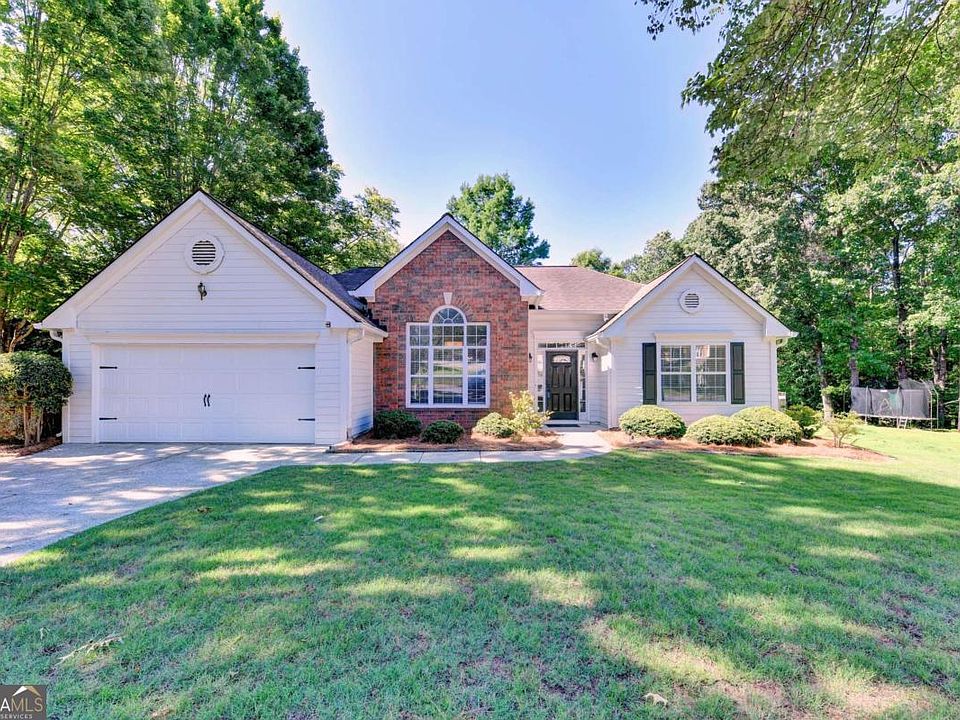 1st image of 572 Staghorn Ln