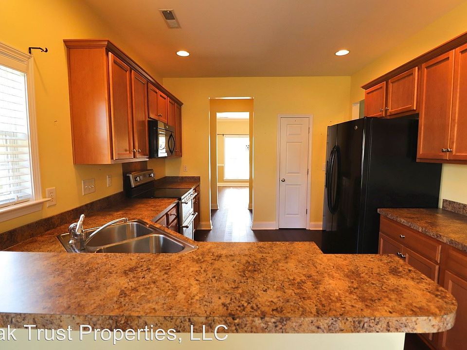 1st image of 128 Cableswynd Way