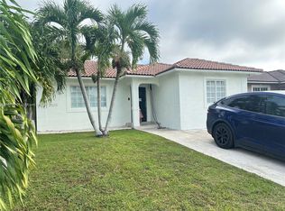 14353 SW 176th Ter, Miami, FL 33177