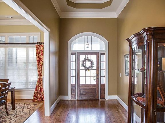 4th image of 140 Black Oak Ln