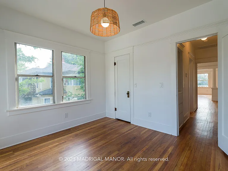 Orange St — Photo 11