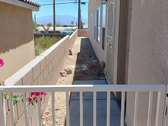 4th image of 66347 Flora Ave #A
