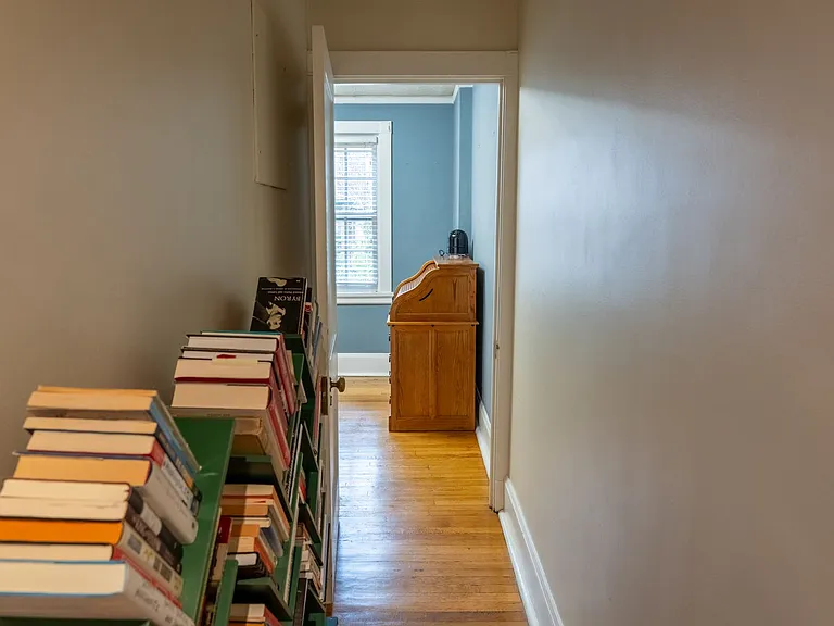 938 Bellefonte St — Photo 15
