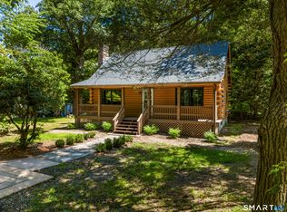 176 Lake Drive East, Montville, CT 06370