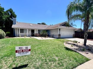391 Armstrong Ave, Clovis, CA 93611