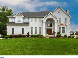 4 Preamble Dr, Mount Laurel, NJ 08054