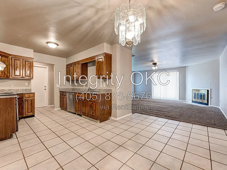 7200 NW 115th St — Photo 15