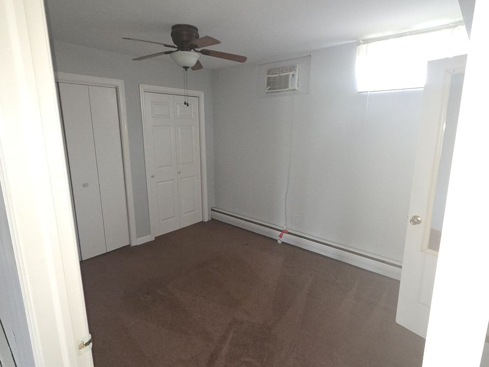 2nd image of 1356 Bloom Rd