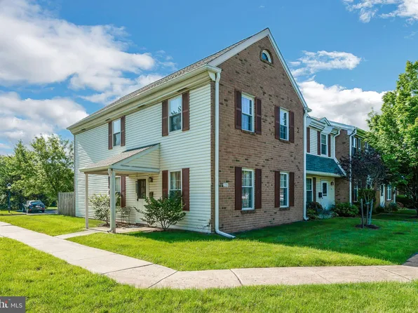 209 Brunswick Ct, Lansdale, PA 19446