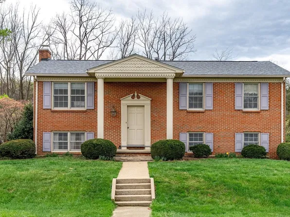 686 Phillip St, Staunton, VA 24401