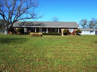 713 Flag Creek Dr, Llano, TX 78643