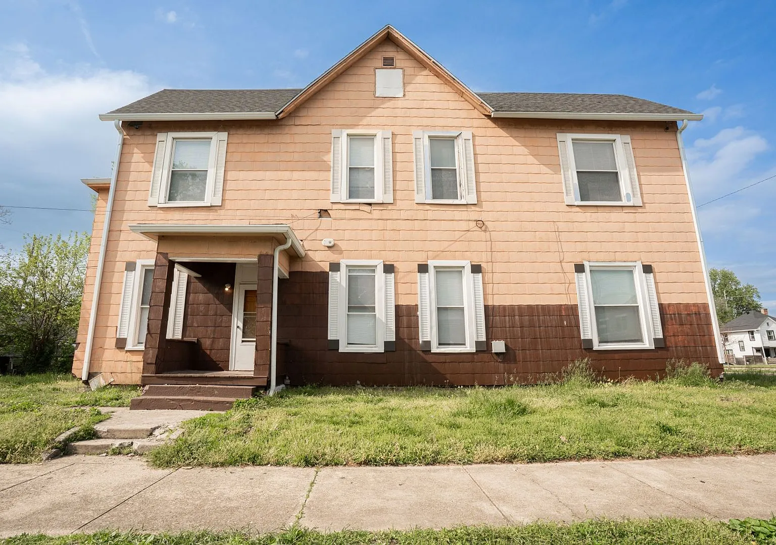 Cheerful Newly Remodeled 1Bd 1 bath Duplex in Terre Haute Apt 4 — Photo 1