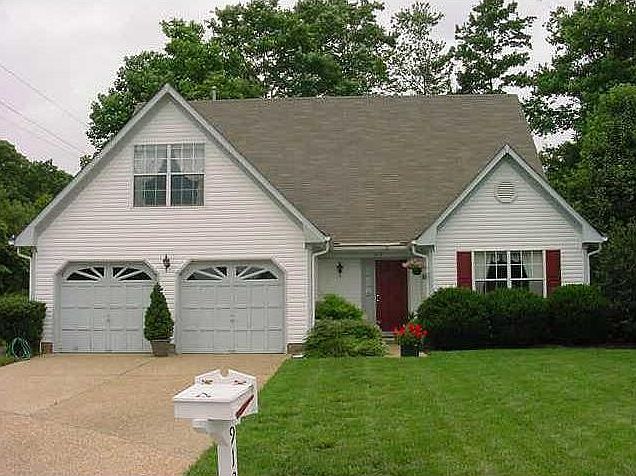 1st image of 913 Prestwick Ln