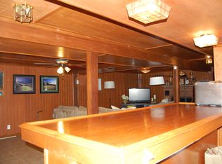 402 Walker St SW, Vienna, VA 22180