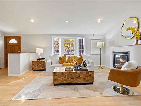 4th image of 18255 McCoy Ave
