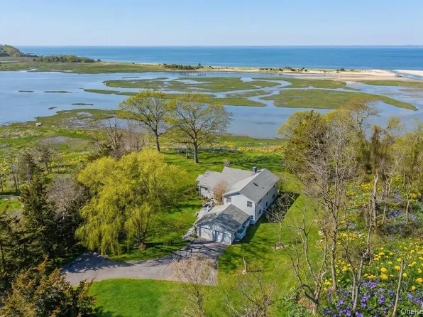 5 Shore Drive, Setauket, NY 11733