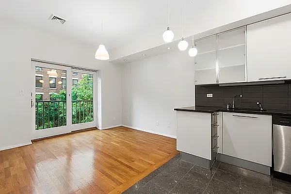 359 15th St #3B — Photo 1