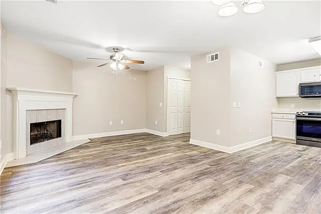 100 Covington Meadow Cir #D — Photo 3
