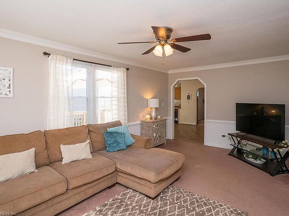 Spacious Family Living Room.