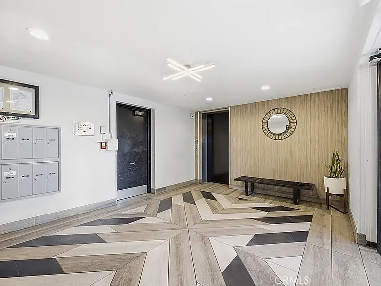 355 S Madison Ave #124 — Photo 15