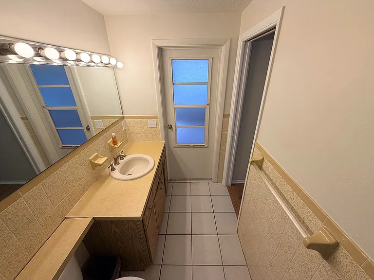 8625 Briar Patch Dr — Photo 35
