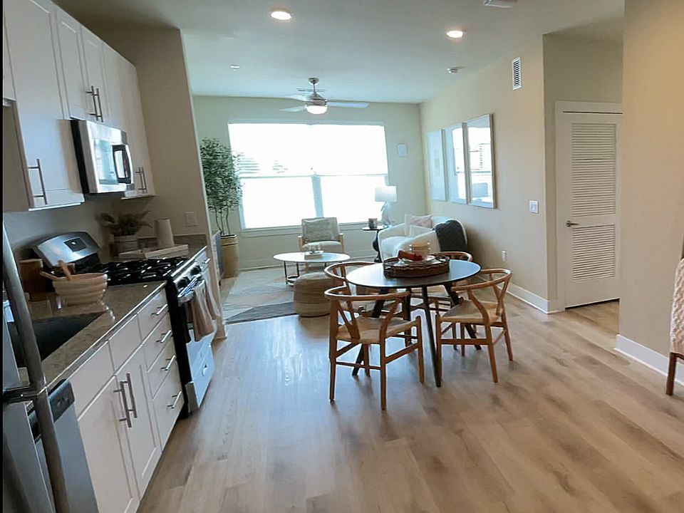1st image of 10210 Cypresswood Dr #4484