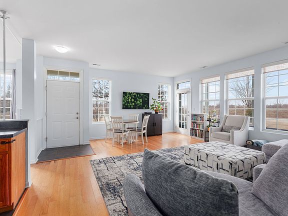 3rd image of 2666 Loren Ct #2666