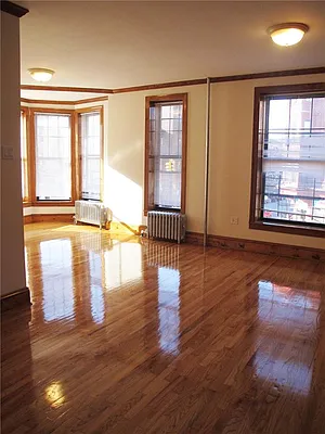 Rented by Mark David | media 19