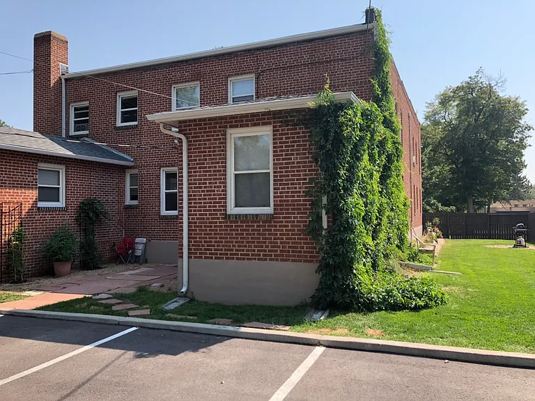 513 Terry St #1 — Photo 18